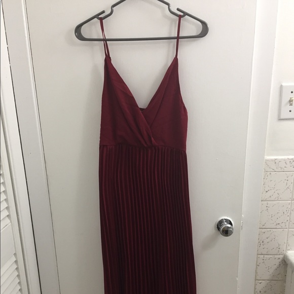 Long dress - Picture 2 of 4